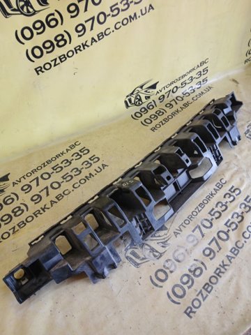 Кронштейн бампера переднього, центральний A1668854965 MERCEDES
