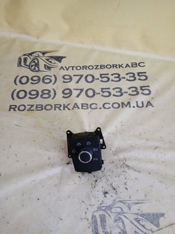 Блок кнопок центральної консолі A1669050003 MERCEDES