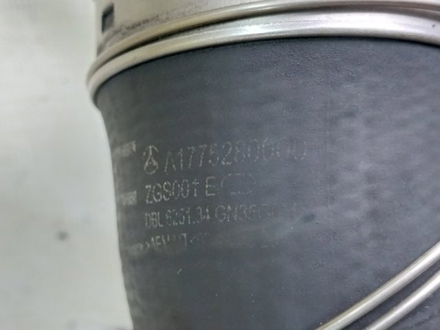 Шланг/патрубок інтеркуллера A1775280000 MERCEDES