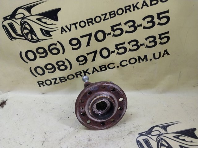 Маточина колеса передня A2053340300 MERCEDES