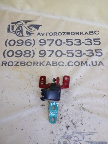 Петля задньої багажної, 3/5 -ої двері A2057401300 MERCEDES