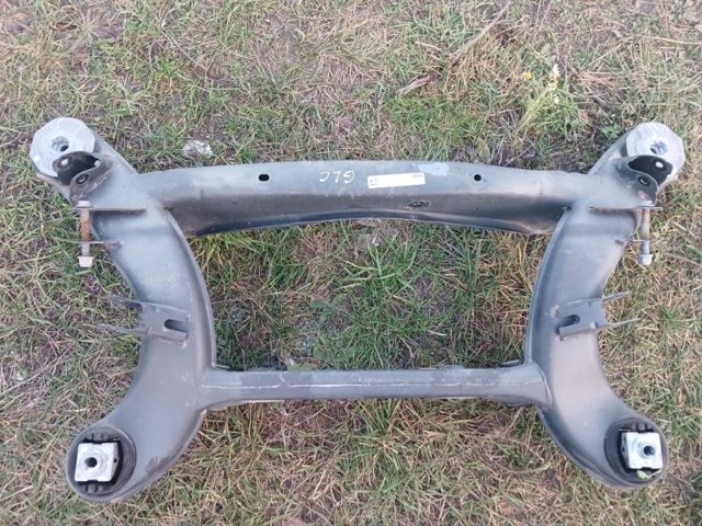 Підрамник задній A2133504903 MERCEDES