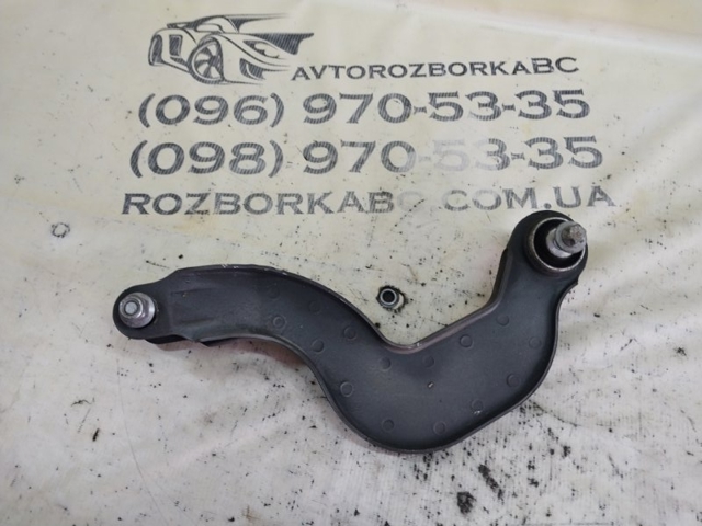 Важіль задньої підвіски верхній, лівий/правий A2473501700 MERCEDES