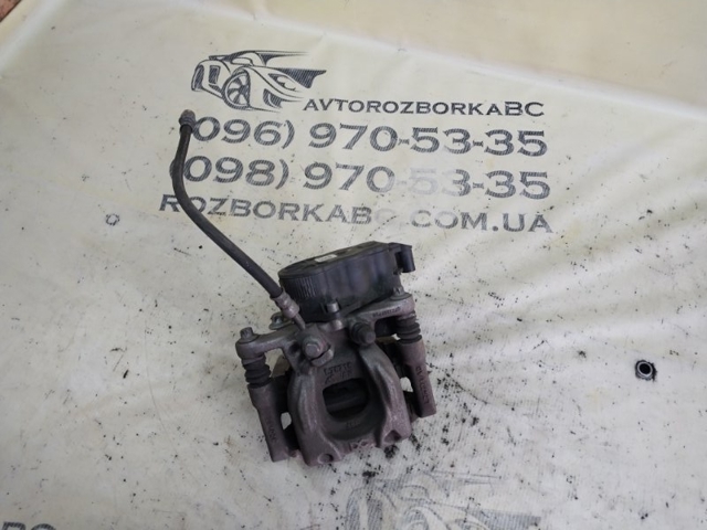 Супорт гальмівний задній правий A2474232200 MERCEDES