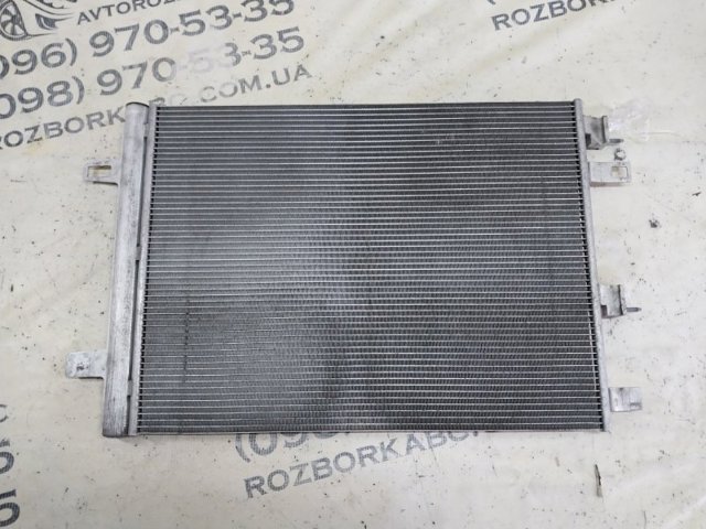 Радіатор охолодження кондиціонера A2475003900 MERCEDES