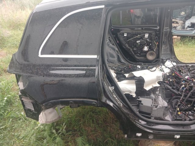 Крило праве заднє A2476308002 MERCEDES