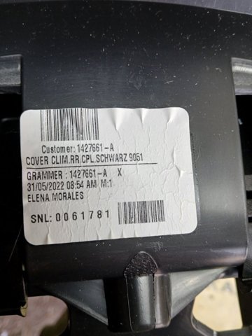 Декоративна накладка центральної консолі A2476803001 MERCEDES