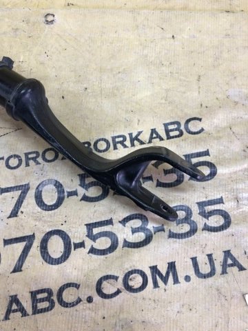 Стійка передня права A2533200630 MERCEDES