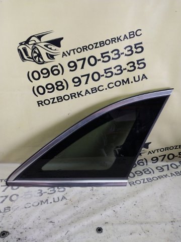 Скло багажного відсіку, праве A2536703800 MERCEDES
