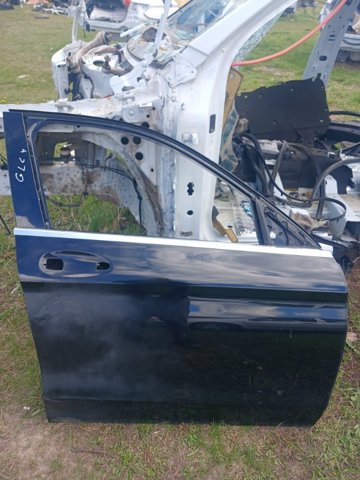 Пасажирські передні двері A2537200405 MERCEDES