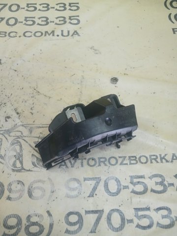 Кронштейн бампера заднього, правий A2538801003 MERCEDES