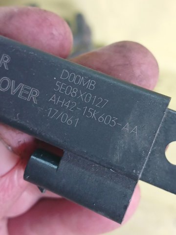 Антена AH4215K603AA LAND ROVER