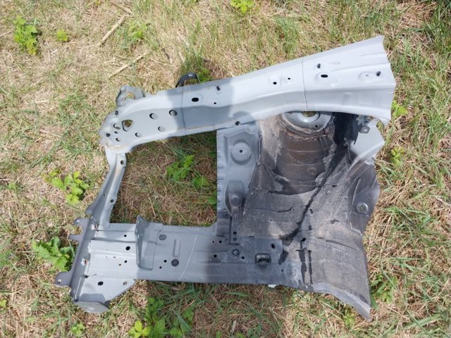 Панель бризковика моторного відсіку, ліва KB7W54210 MAZDA