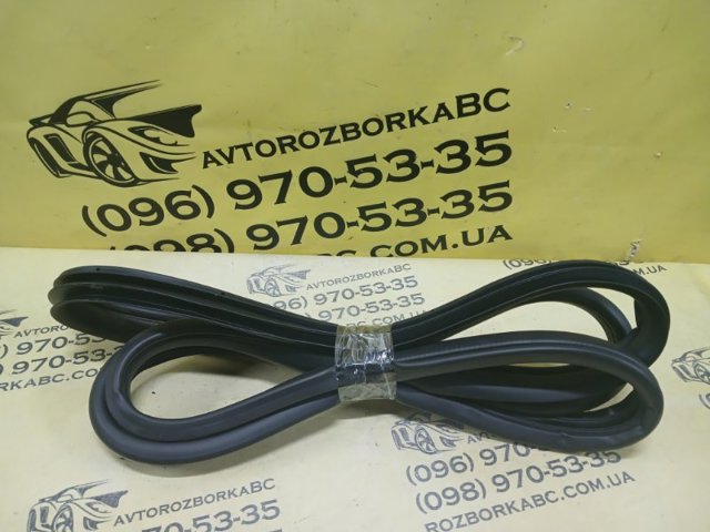 Ущільнювач дверей задніх, (на кузові) KB7W68913C MAZDA
