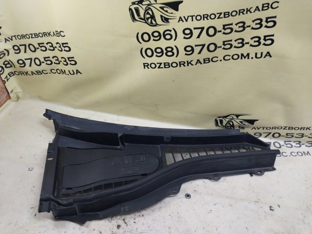 Жабо, праве LB5Z78022A68BA FORD
