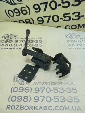 Датчик рівня положення кузова, задній LR033257 LAND ROVER