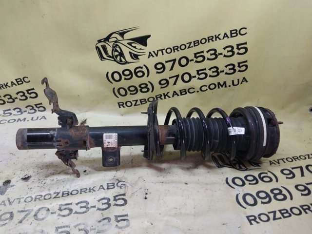 Амортизатор задній, лівий LR044681 LAND ROVER