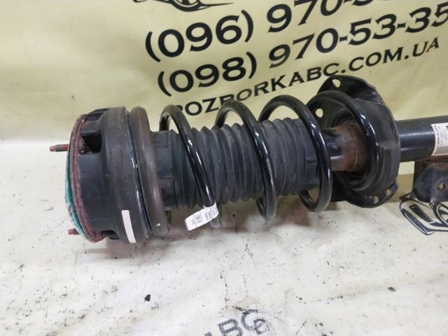 Амортизатор задній, правий LR070942 LAND ROVER