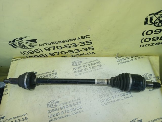 Піввісь задня, права LR078570 LAND ROVER