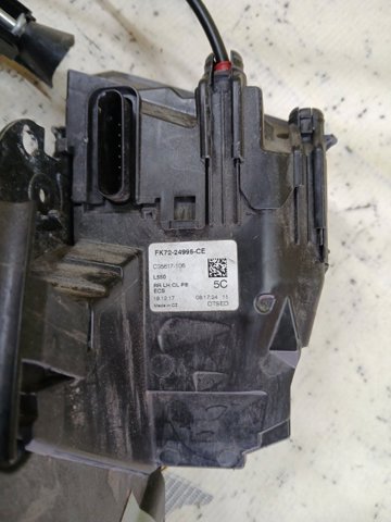 Замок водійських дверей LR078731 LAND ROVER
