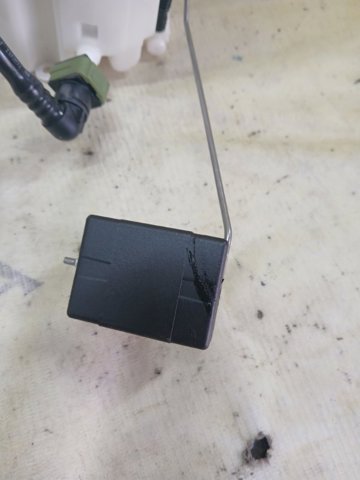 Електробензонасос PYB21335X MAZDA