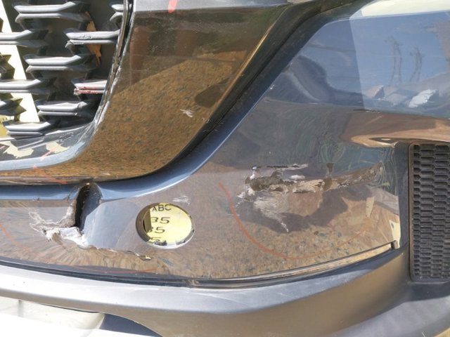 Бампер передній в зборі VA4050031BBB MAZDA