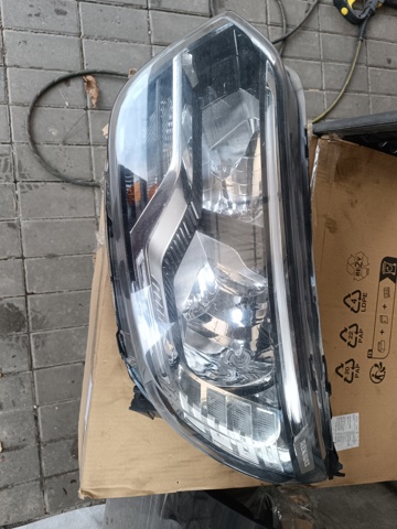 Фара ліва 260600331R RENAULT