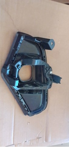 Заглушка протитуманки передньої правої 5203042080 TOYOTA