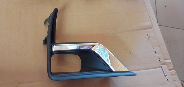 Оправа туманки 5204060110 TOYOTA
