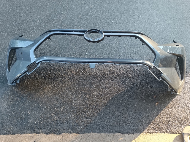 Буфер (бампер) передній 521194A928 TOYOTA