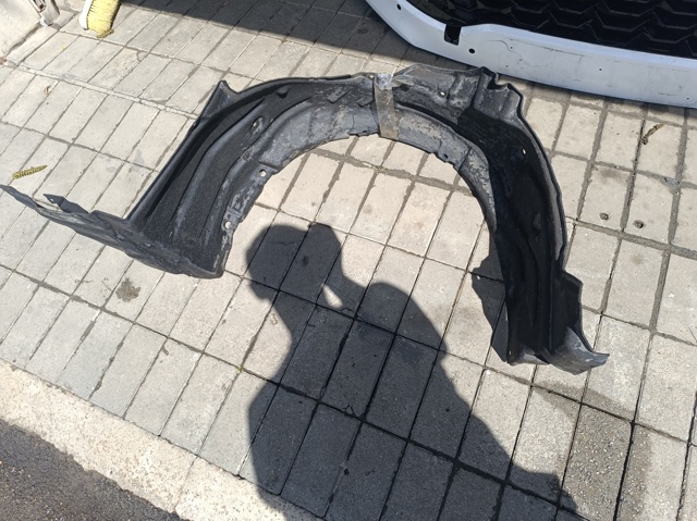 Підкрилок переднього крила, правий 5387502730 TOYOTA