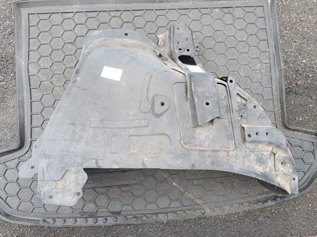 Арка крила заднього лівого 6160842110 TOYOTA