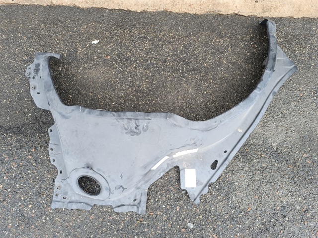 Арка крила заднього лівого 6163242901 TOYOTA
