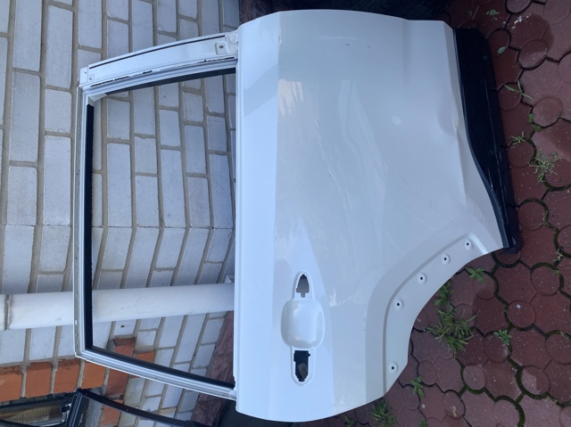 Двері задні в зборі 6700342190 TOYOTA