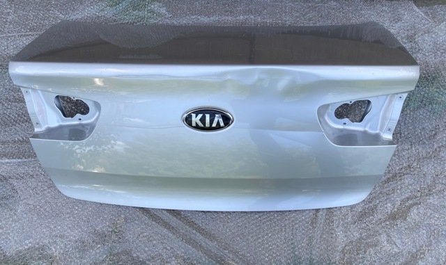 Кришка багажника кузова 692001W040 HYUNDAI