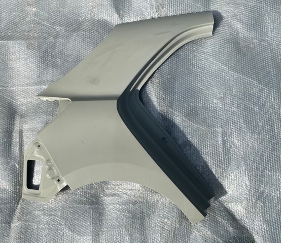 Крило заднє праве 71504H8C00 HYUNDAI