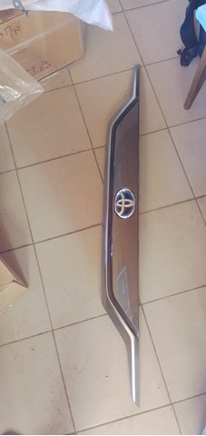 Накладка на багажник 7680142240 TOYOTA