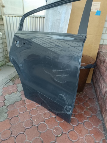 Двері задні в зборі 77004F1000 HYUNDAI