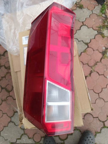 Задня ліва фара 7C0945095H VAG