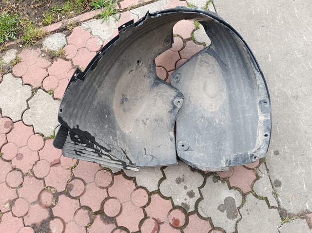 Підкрилок передній лівий 86811F1000 HYUNDAI