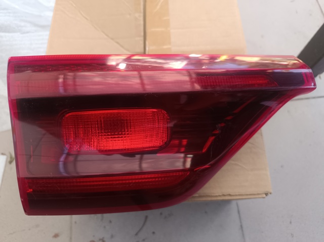 Задня ліва внутрішня фара 92405F1500 HYUNDAI