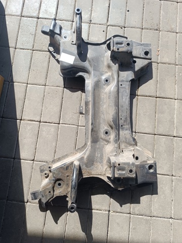 Передня балка 9807026580 PEUGEOT