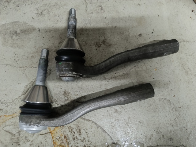 Наконечник рульовий A1673307100 MERCEDES