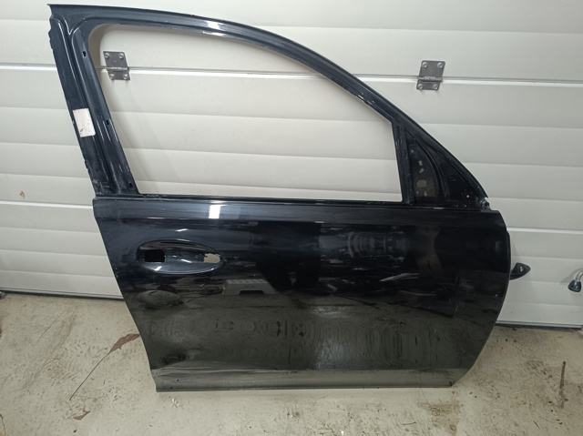 Дверка передня права A1677200600 MERCEDES