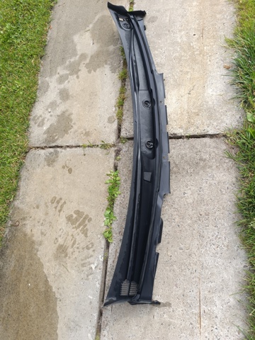 Водостік лобового скла, жабо A1678302103 MERCEDES