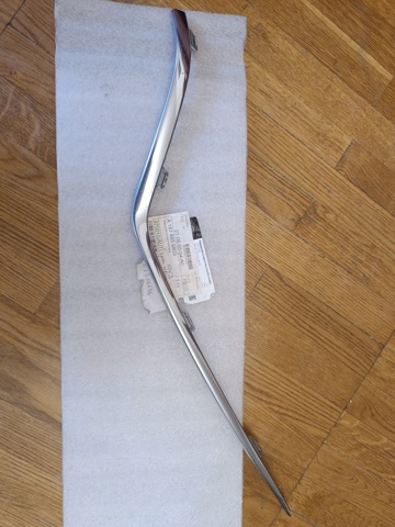Переднє ікло бампера A1678856803 MERCEDES