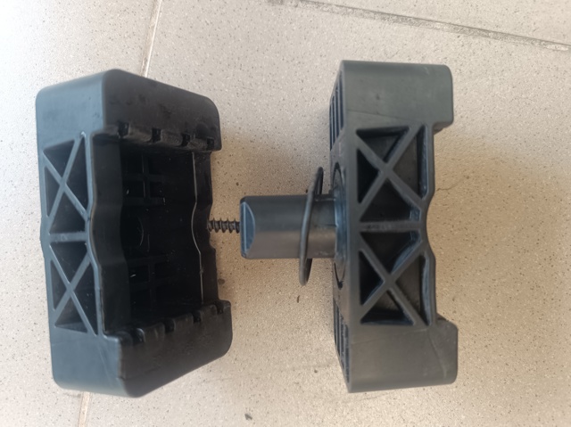 Подушка домкрата нижня, поддомкратники A2046900009 MERCEDES