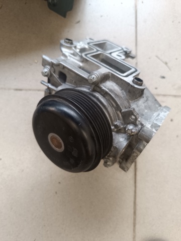 Насос охолоджуючої рідини A6542010010 MERCEDES