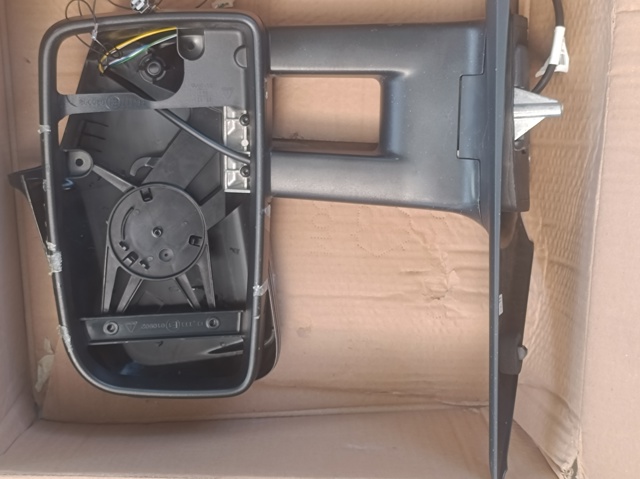 Дзеркало заднього виду, ліве A9108108202 MERCEDES