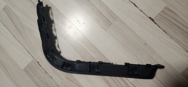 Кронштейн бампера заднього, зовнішній правий 108398900I Tesla Model